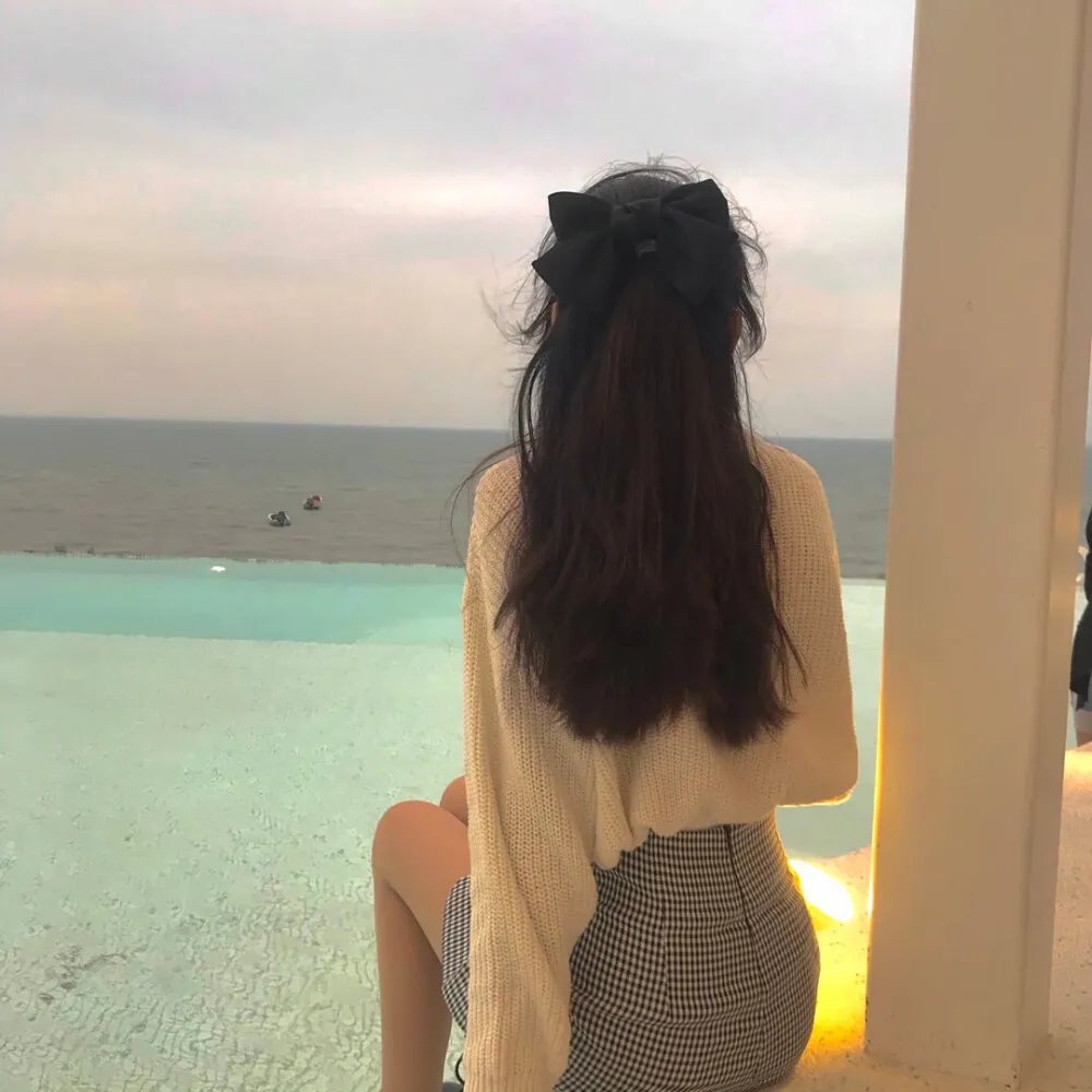 雏燕鸣春